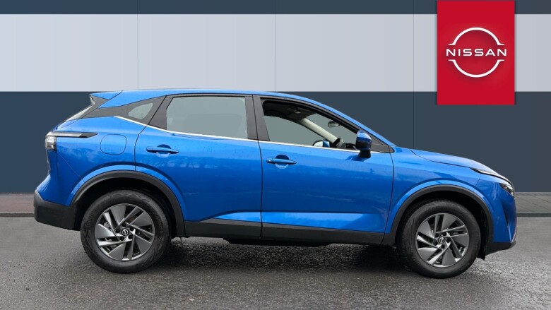 Nissan Qashqai 1.3 DiG-T MH Acenta Premium 5dr Petrol Hatchback